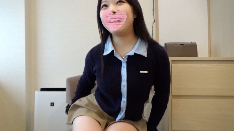 【一次拍摄】初次拍摄！在IG上找到刚上京的**大学生，抱着试试看的心情传私讯，结果约会成功！带到旅馆，让她上了我的套，最后甚至中出了！(SNN-51)