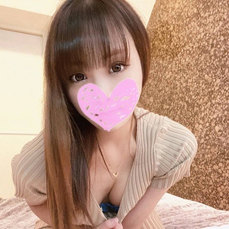 【无修正】极上按摩妹的黑裤袜紧身迷你裙姿态，让男人快感冲到脑袋高潮的播种压制！