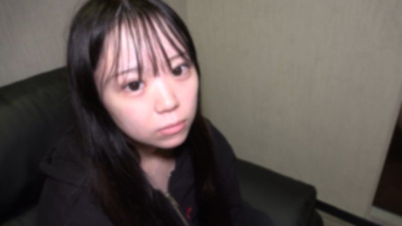 31日截止 1490pt!!【初】※经验人数2人 刚上京还残留着纯真的偶像系美女。对刚毛小穴进行两次追击内射！(附特典)