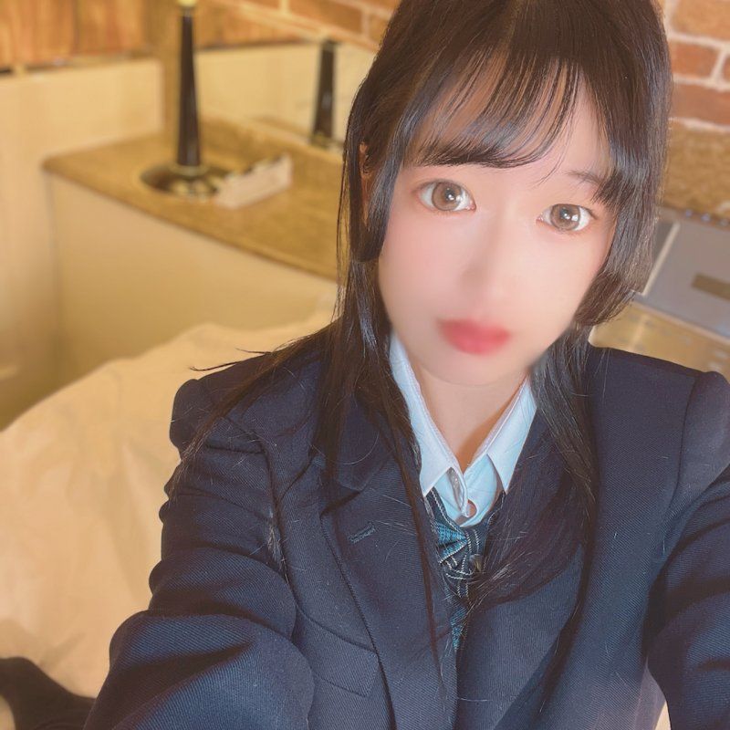 【AF春一番xWBC..我，吓了一跳，的肉棒】经验人数只有1人 THE素人"六块肌纤瘦"莉香酱。第一次看到巨根时吓了一跳。请享受奇蹟素人莉香酱人生初次AF。