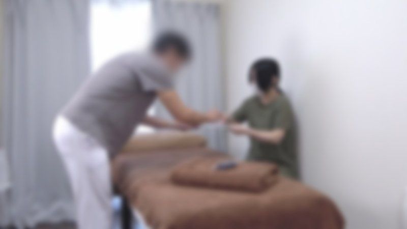 ♡10/15日前半价！【无/生内射】为极品柔嫩肌肤OL小姐,用新导入的按摩器具提供週末的奖励。以专业技术×最新器具带来融化般的快感,生（无套）内射＋外射共２发！