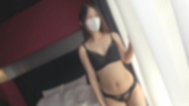 【无码・完全素人插入】29岁的漂亮单身妈妈！2年没SEX，大叔鸡巴硬梆梆！用极粗的无套鸡巴，慢慢地打开她！