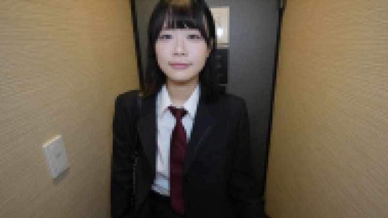 【首次70%OFF】0363_009 美咲酱18岁 放学后直接穿着没穿内裤没穿胸罩的制服去爱情旅馆密会！展现F罩杯白皙胸部与浓密阴毛,并以细心服务的深喉口交解禁人生首次口内射精