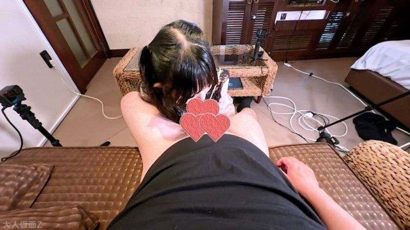 堇 (18岁) 总之就是非常可爱的堇酱。这是一段将中出、肛门贯通ATM、以及Cosplay中出等第二次拍摄时的主观视角影片